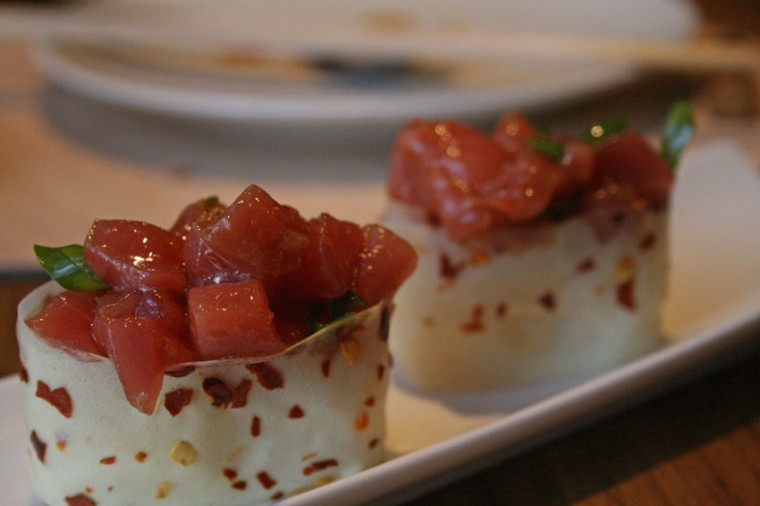 Tartare de atún picante en Kena