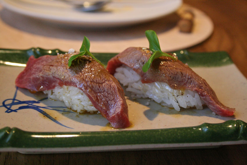 Nigiri de wagyu en Kena