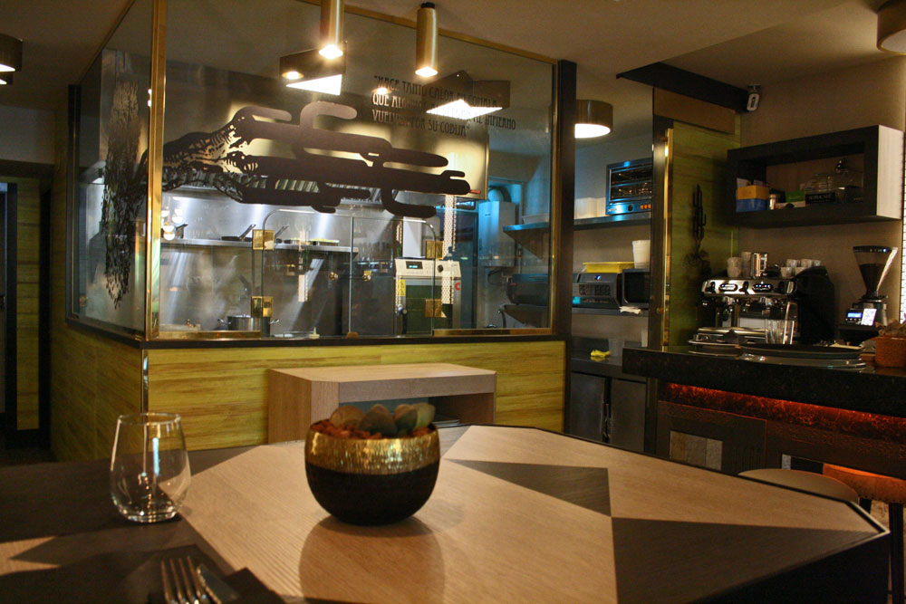 Restaurante Comala en la Plaza de la Lealtad de Madrid