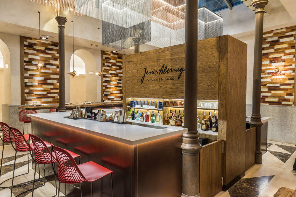 Barra de Restaurante Canseco y Mesteño de Jesús Almagro
