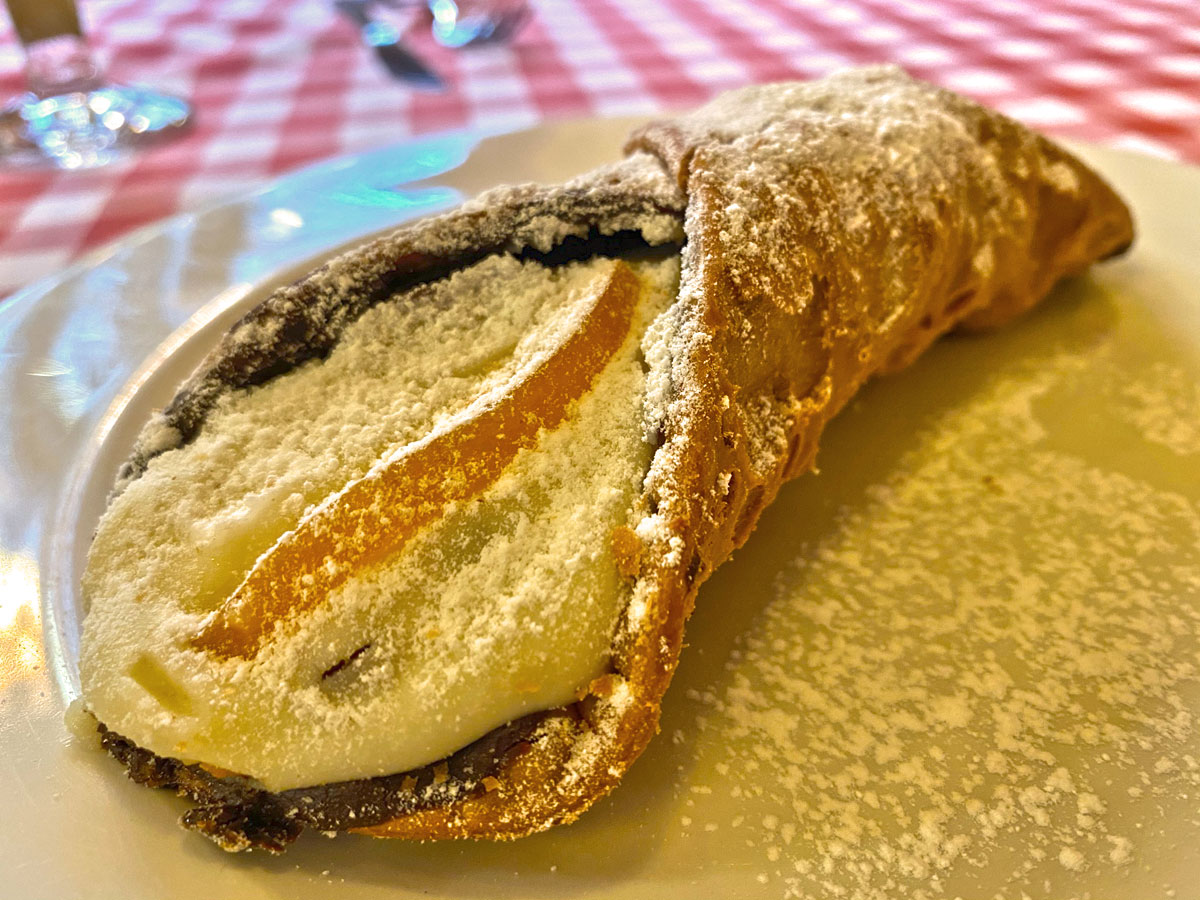Cannollo en Marcoledí