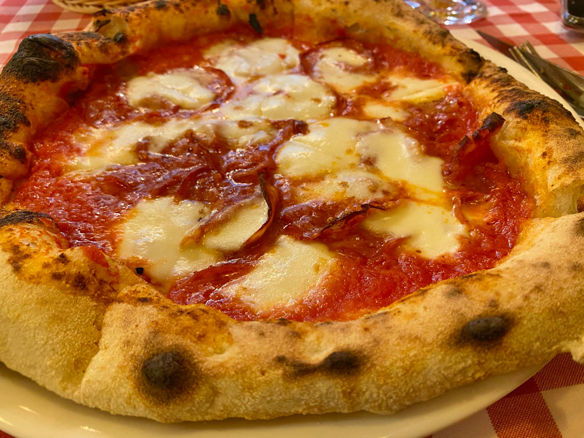 Pizza Pikkante en Marcoledí